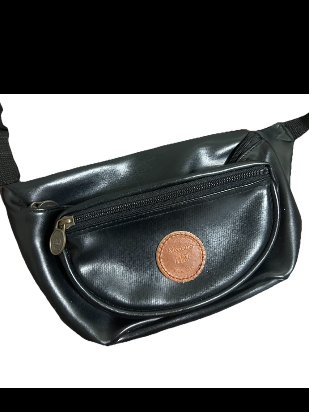 Alentino New York Faux Leather Vintage Fanny Pack Waist Belt Bag